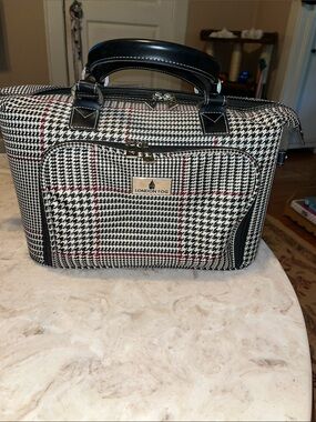 London Fog Houndstooth Toiletry Bag/Tran Case/Carry-On